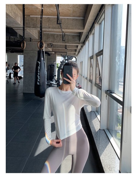 Sports long sleeved women's autumn and winter new sports top, yoga suit, quick drying, beautiful back, running exercise T-shirt, skin friendly and soft