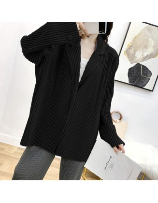 Autumn and winter new products with loose temperament, oversized long sleeved pleated suit jacket for women